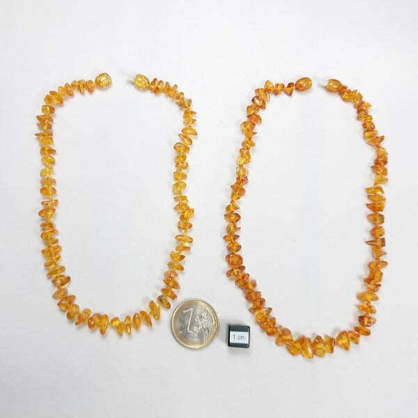 Babybernsteinkette "Splitter", ca. 32-34 cm einfärbig Drehschließe