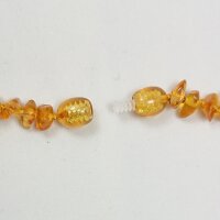 Babybernsteinkette "Splitter", ca. 32-34 cm einfärbig Drehschließe