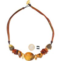 Collier, Bernstein auf Leder