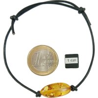 Armband, Bernstein auf Leder