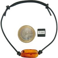 Armband, Bernstein auf Leder